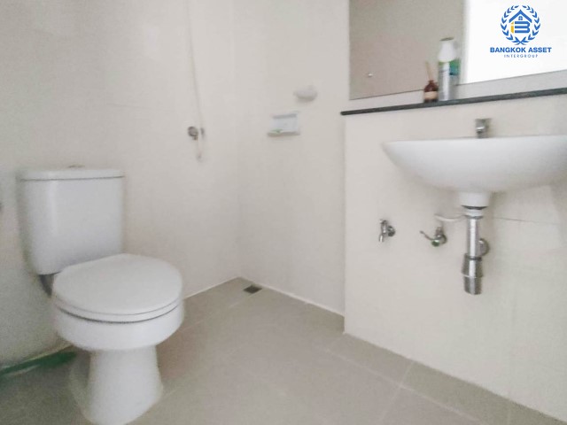 *****ทาวน์เฮ้าส์มือสองนนทบุรี ม.โมดิวิลล่า ปิ่นเกล้า-กาญจนาภิเษก เนื้อที่เกือบ 19 ตร.ว. ฟังก์ชัน 3 ห้องนอน 2 ห้องน้ำ สามารถจอดรถได้ 1 คัน เดินทางสะดวก เชื่อมต่อ ถ.กาญจนาภิเษก ถ.กาญจนาภิเษก, ถ.นครอินทร์, ถ.ราชพฤกษ์ จองด่วน!